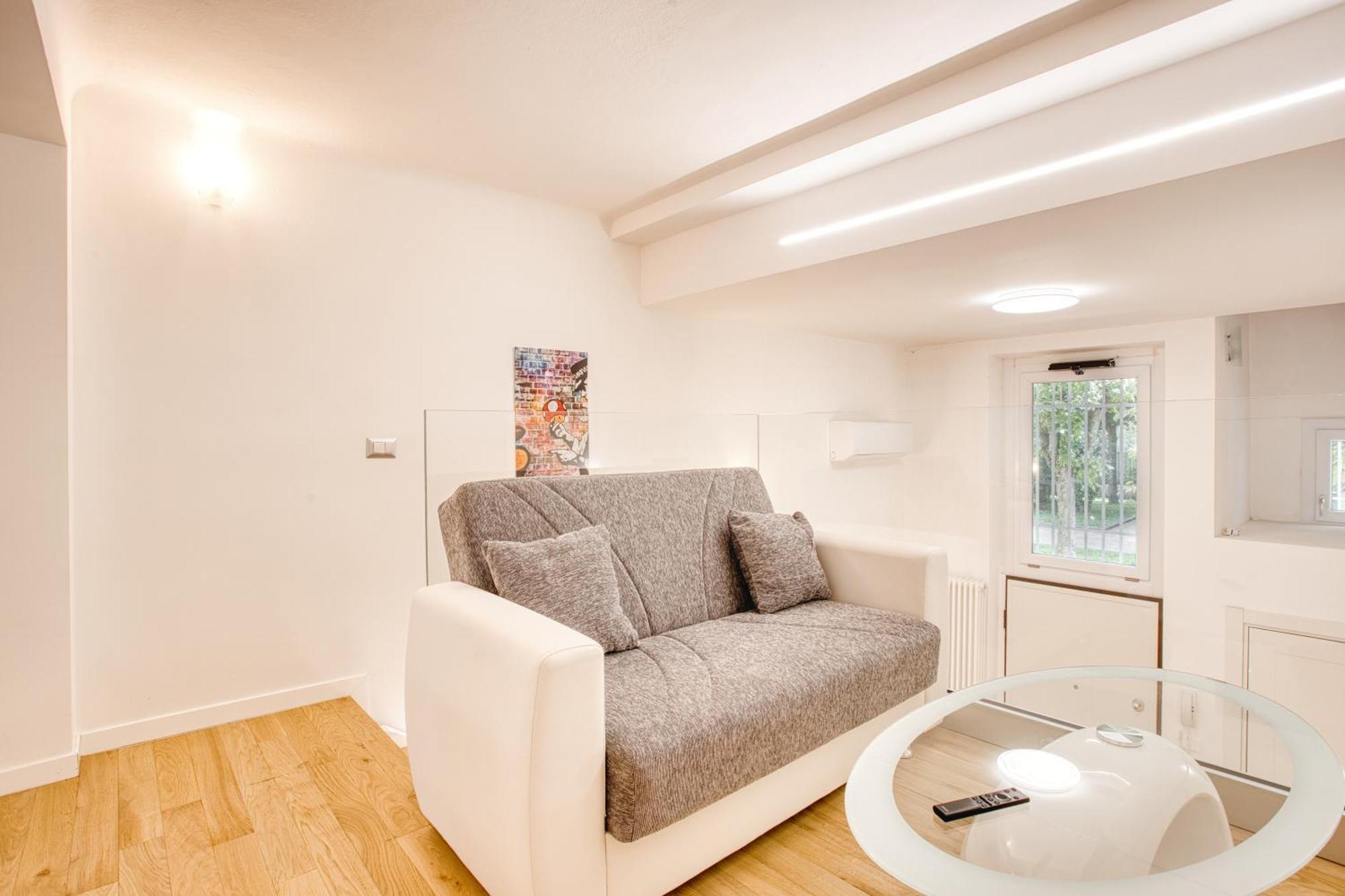 Walk To Navigli - Via Gola - 2 Bedrooms Apt Milano Ngoại thất bức ảnh